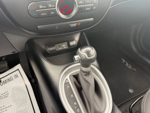 2017 Kia Soul +
