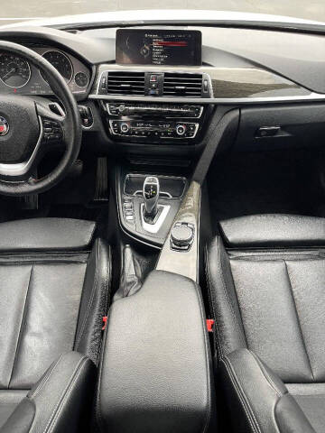 2016 BMW 3 Series 328i