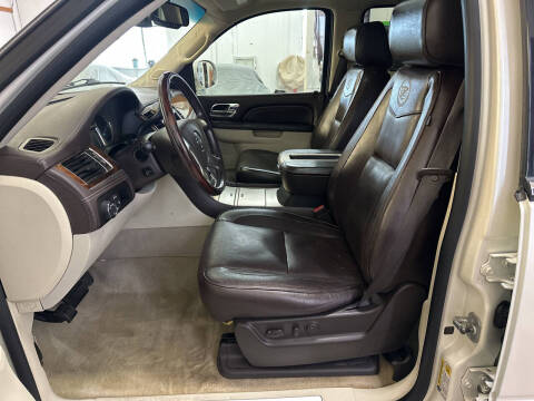 2010 Cadillac Escalade Platinum Edition