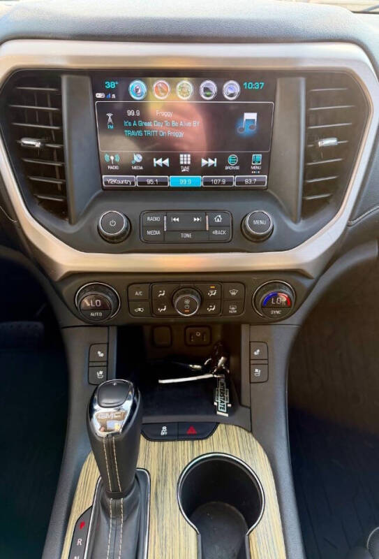 2019 GMC Acadia Denali