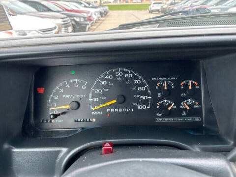1999 Chevrolet Suburban K1500 LS
