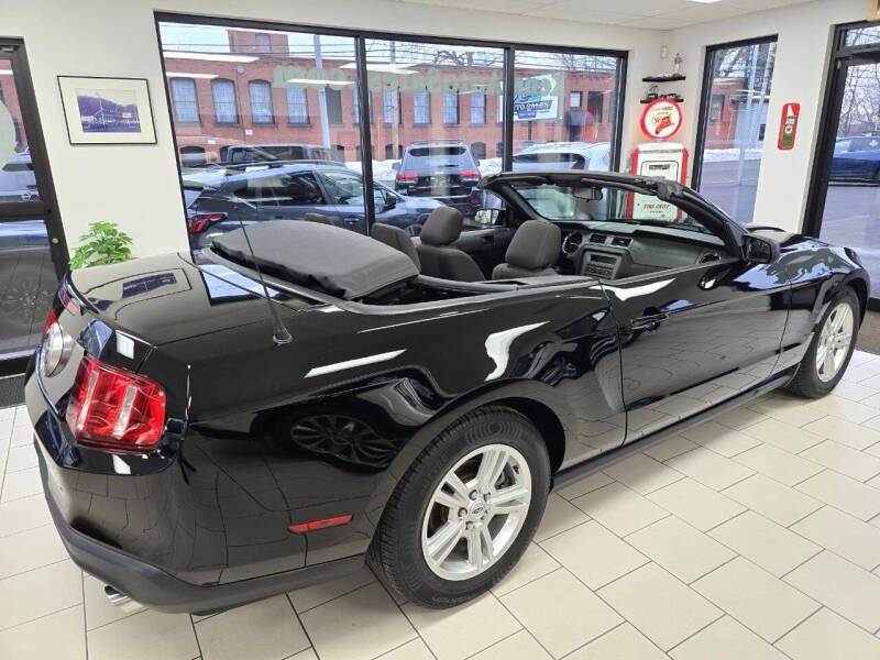 2012 Ford Mustang V6
