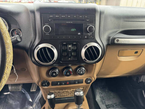 2011 Jeep Wrangler Unlimited Sahara