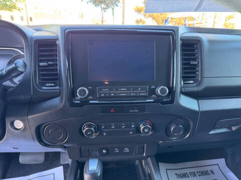 2022 Nissan Frontier S