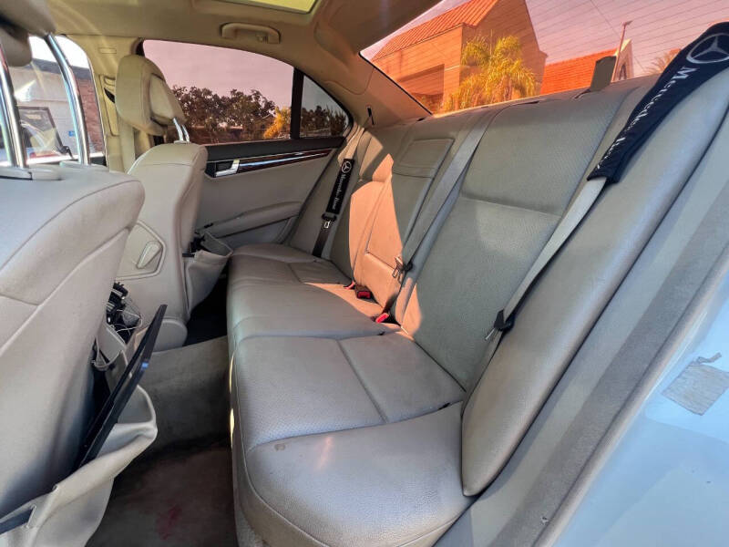 2010 Mercedes-Benz C-Class C 300 Luxury