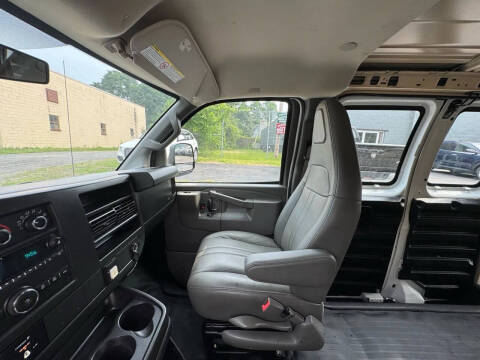 2017 Chevrolet Express 2500