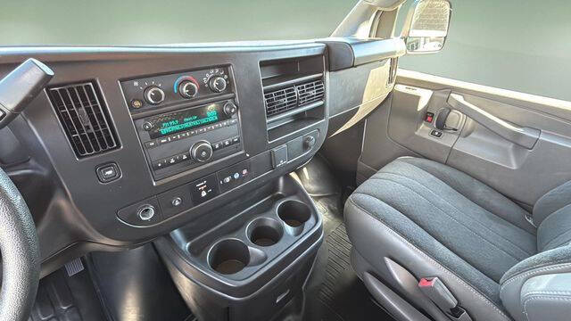 2024 GMC Savana 2500