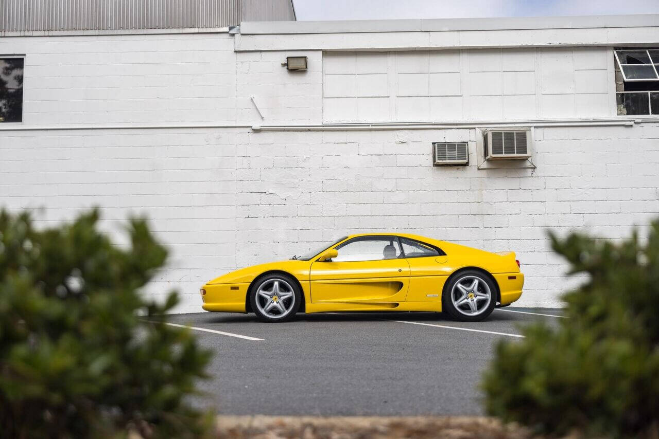 1995 Ferrari F355 39