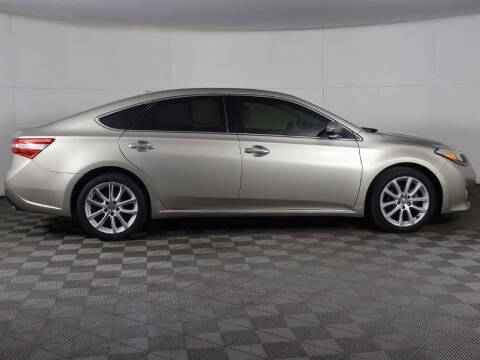 2013 Toyota Avalon XLE