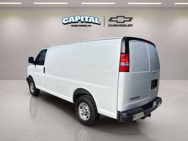 2025 Chevrolet Express 2500