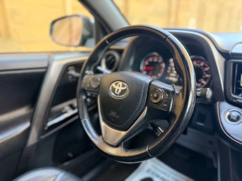 2016 Toyota RAV4 SE