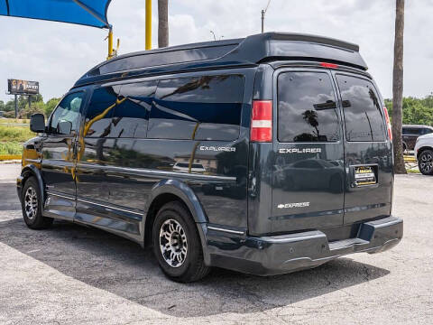 2017 Chevrolet Express 2500