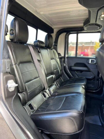 2022 Jeep Gladiator Overland