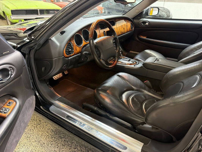 2005 Jaguar XKR