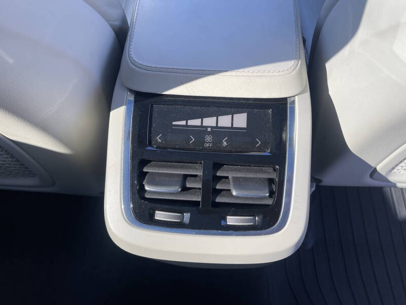 2017 Volvo XC90 T6 Inscription