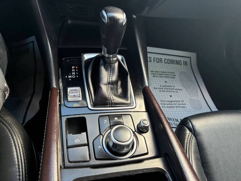 2017 Mazda MAZDA3 Touring