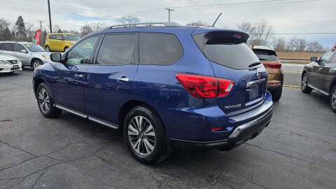 2017 Nissan Pathfinder S