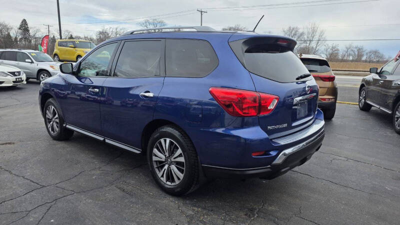 2017 Nissan Pathfinder S