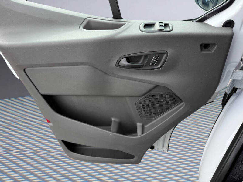2025 Ford Transit