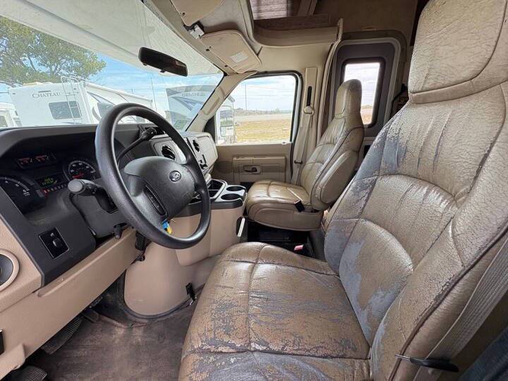 2013 Thor Motor Coach Four Winds