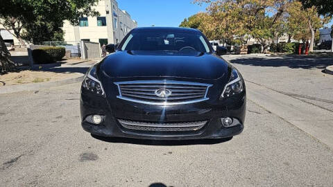 2015 Infiniti Q40
