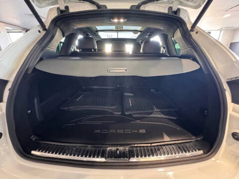 2016 Porsche Cayenne GTS