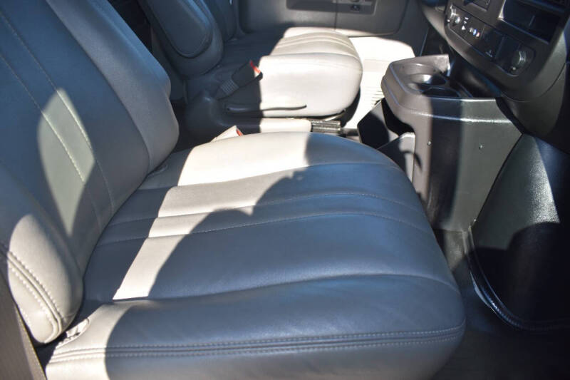 2021 Chevrolet Express 2500