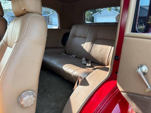 1933 Plymouth Model PD