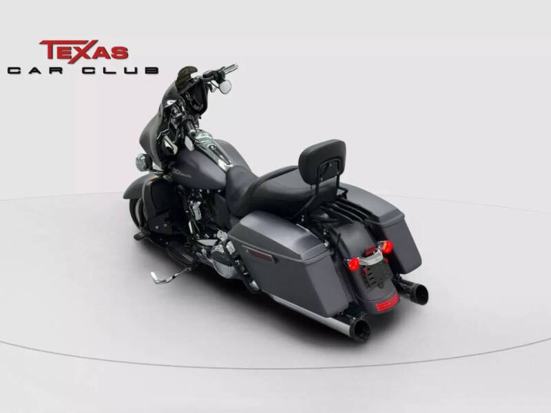 2017 Harley-Davidson Street Glide Special