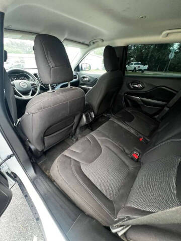 2019 Jeep Cherokee Latitude