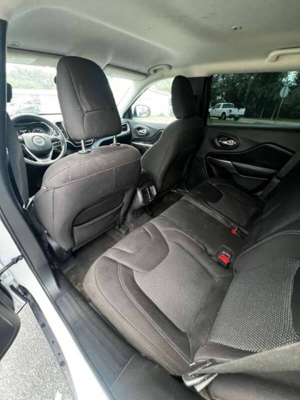 2019 Jeep Cherokee Latitude