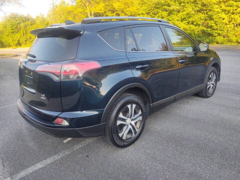 2017 Toyota RAV4 LE