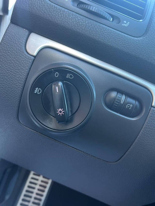 2009 Volkswagen GTI Base PZEV