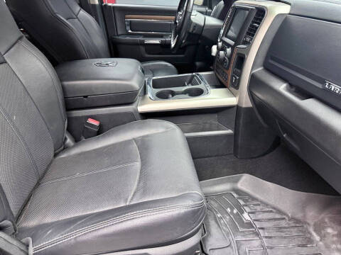 2017 RAM 1500 Laramie