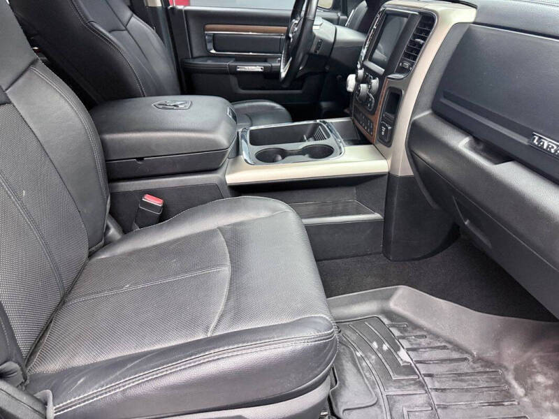 2017 RAM 1500 Laramie