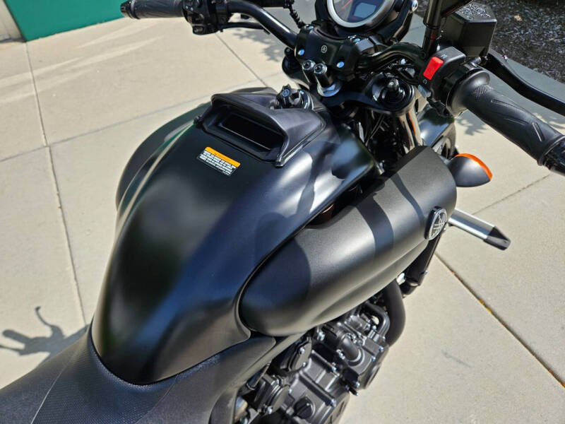 2019 Yamaha VMAX Matte Raven Black