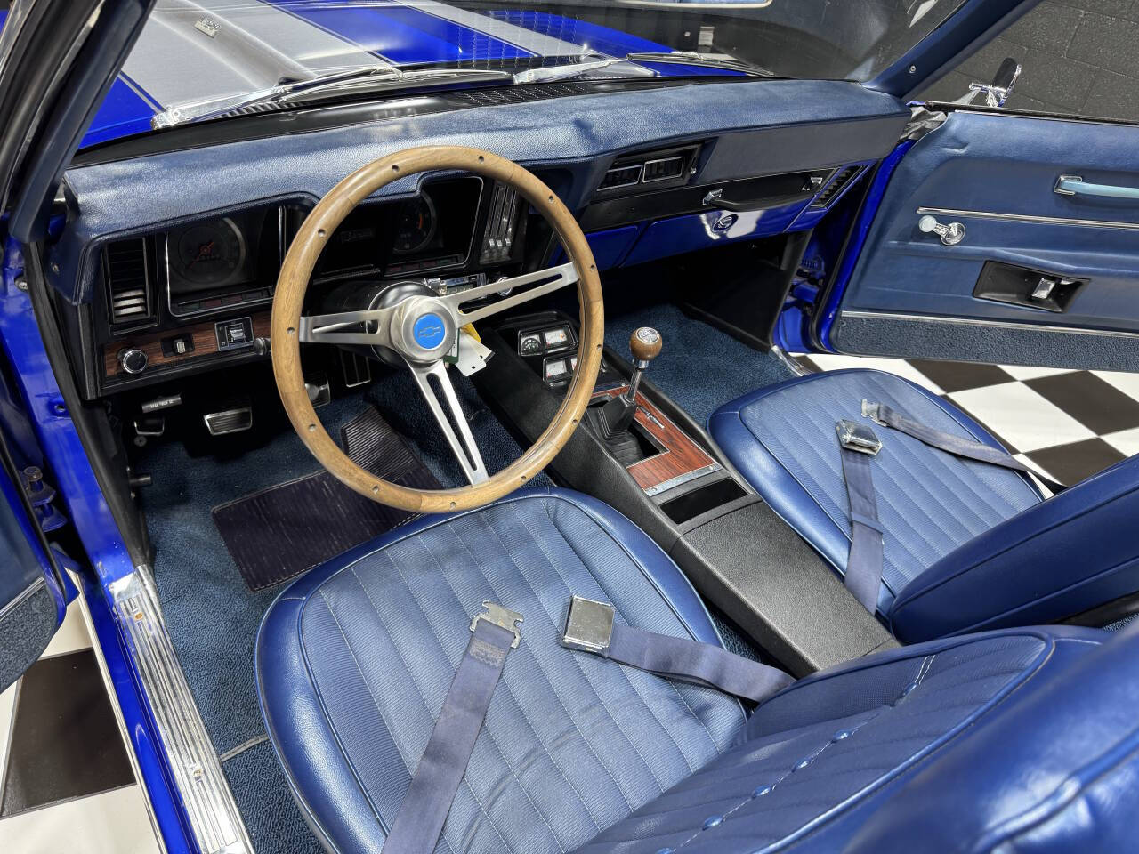1969 Chevrolet Camaro 2