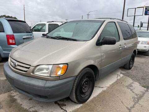 2002 Toyota Sienna for sale at Direct Auto Sales+ in Spokane Valley WA
