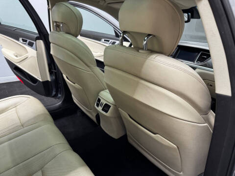 2015 Hyundai Genesis 5.0L