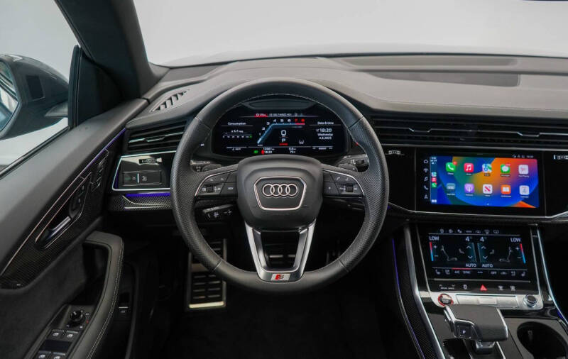 2023 Audi SQ8 4.0T quattro Premium Plus