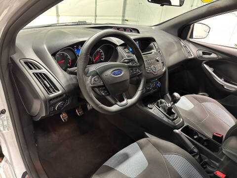 2017 Ford Focus ST