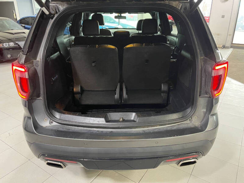 2017 Ford Explorer Sport