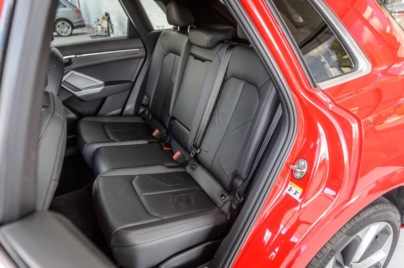 2021 Audi Q3 quattro S line Prem Plus 45 TFSI