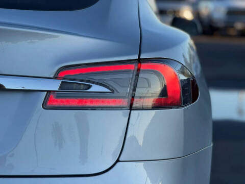 2016 Tesla Model S