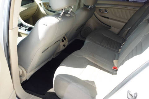 2015 Ford Taurus