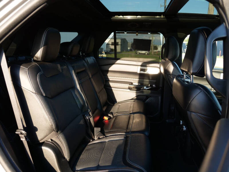 2022 Ford Explorer ST