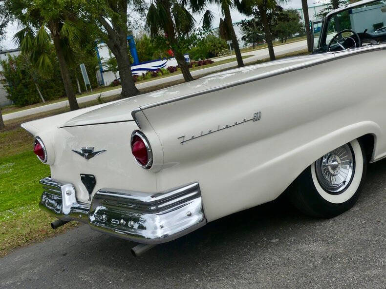 1957 Ford Fairlane