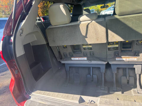 2017 Toyota Sienna XLE 7-Passenger