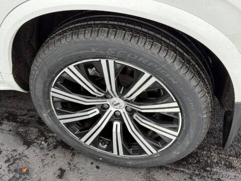 2023 Volvo XC90 B5 Plus Bright Theme