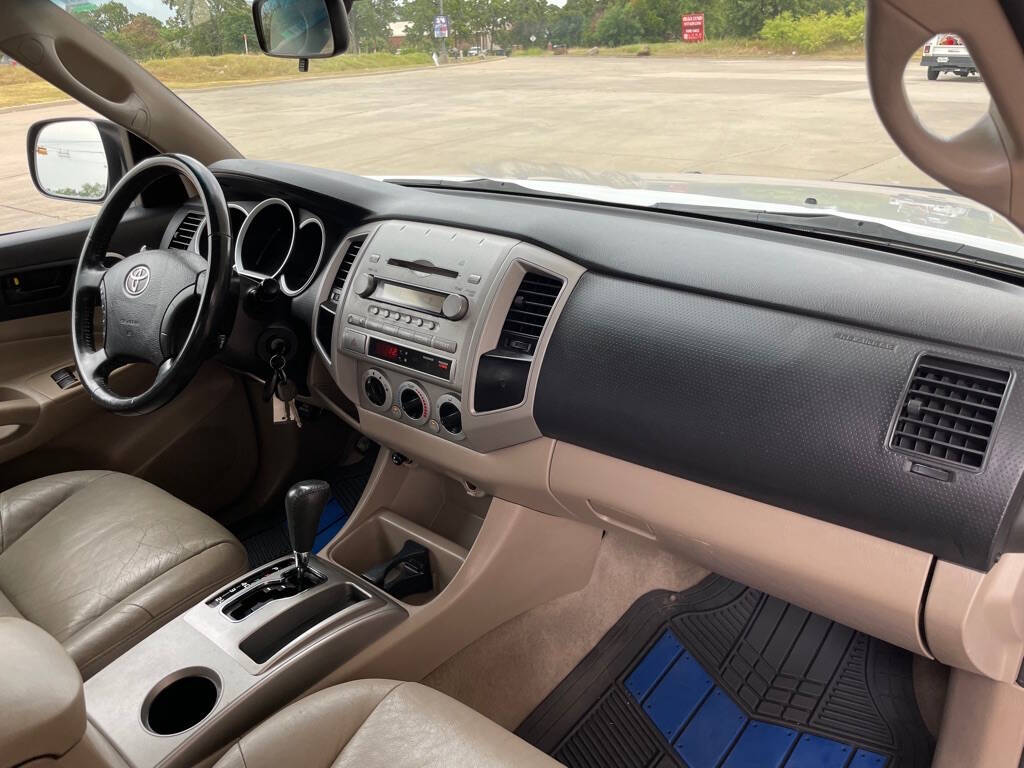 2007 Toyota Tacoma for sale at BANKERS AUTOS in Denton, TX